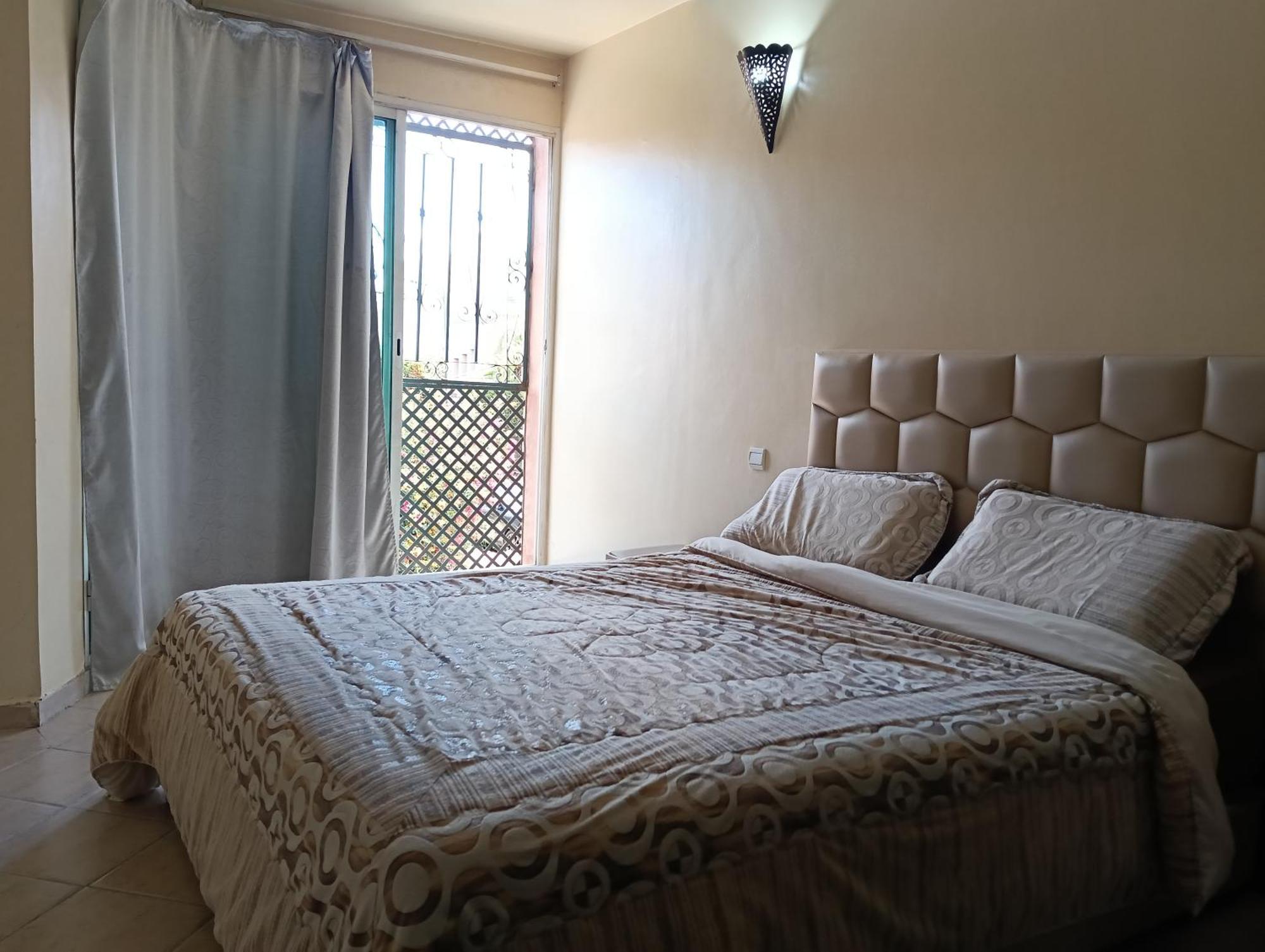 Dans Un Quartier Chic Et Calme Appartement Marrakesh
